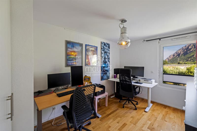 Prächtige 4,5-Zimmer-Wohnung in einem bevorzugten Viertel (8)
