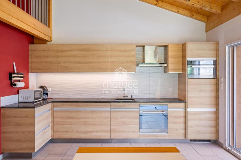 Superbe 4.5 pièces avec mezzanine - Confort, volumes et tranquillité (4)