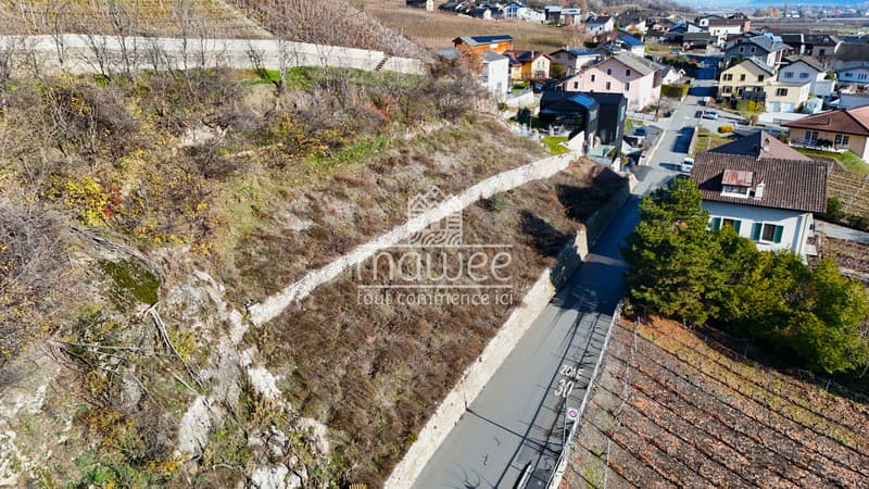Terrain à bâtir dans un quartier résidentiel - Libre de mandat (3)