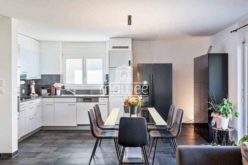 Villa individuelle avec 4 chambres et généreux sous-sol ! (6)