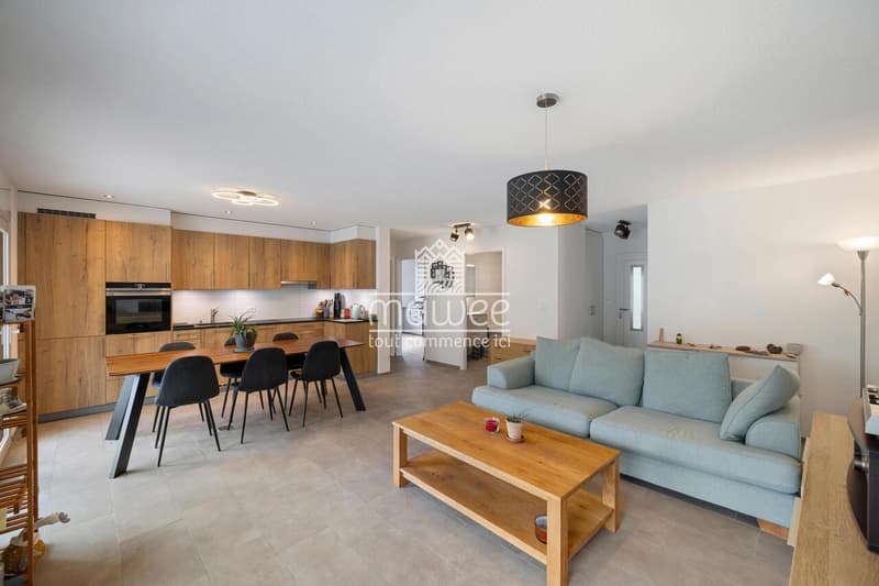 Charmant 3,5 pièces avec terrasse, jardin et deux places de parc (2)