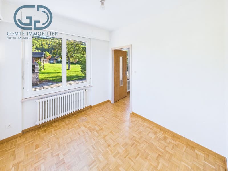 Individual villa on a large plot close to nature (11)