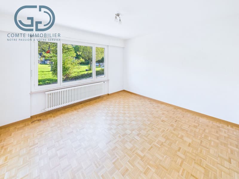 Individual villa on a large plot close to nature (8)