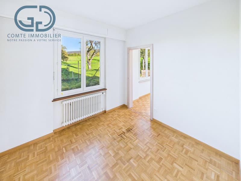 Individual villa on a large plot close to nature (10)