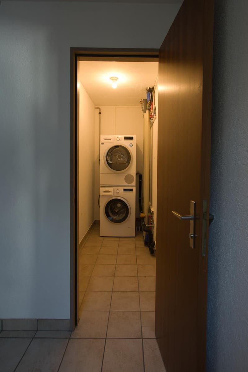 Machine à laver et sécher dans l'appartement