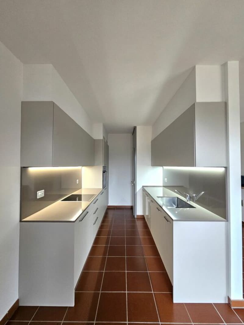 Casa a schiera con giardino e vista aperta (4)