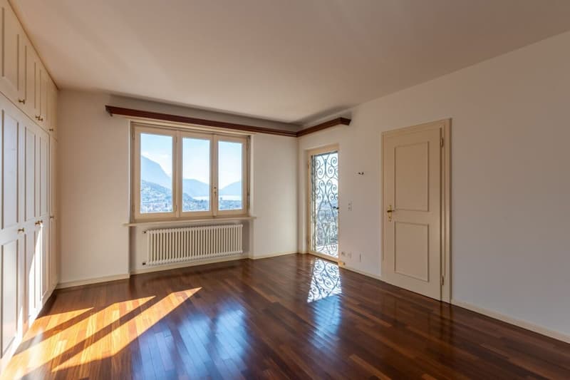 Villa élégante de style méditerranéen avec vue imprenable sur le golfe de Lugano (11)