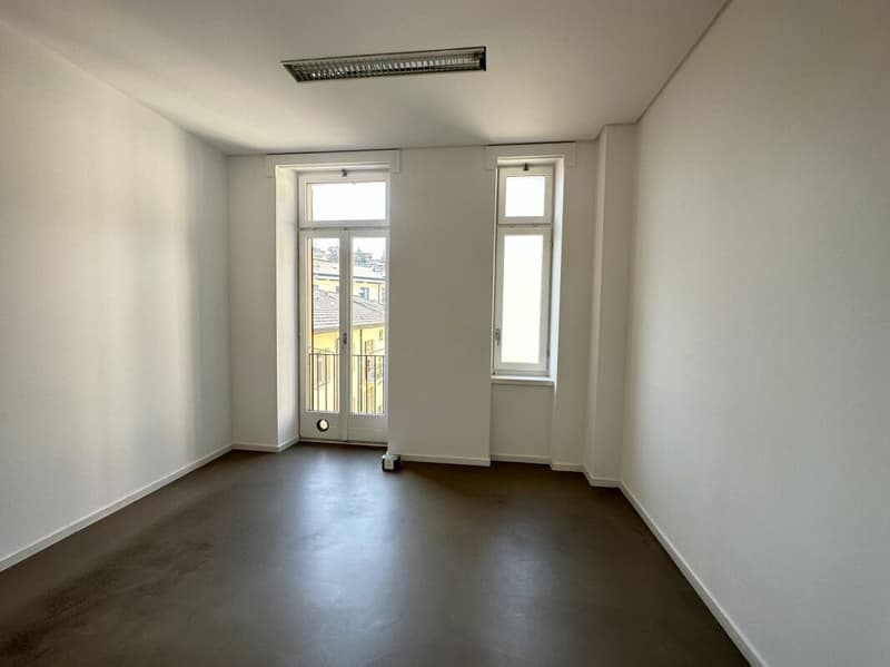 Bureau de 232 m² dans le centre de Lugano (4)