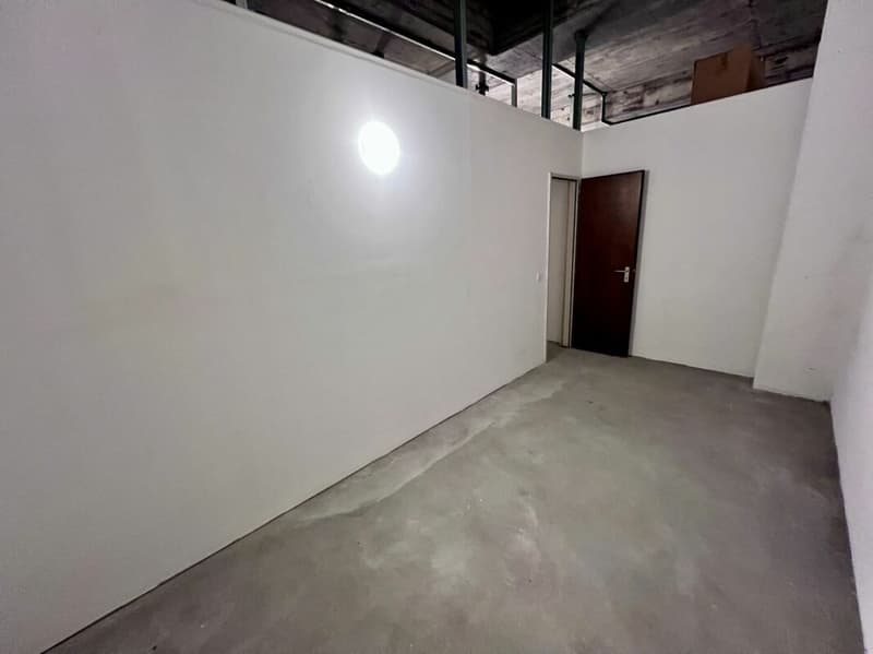 Locali ad uso archivio/deposito in centro città da 15 a 50 mq (5)