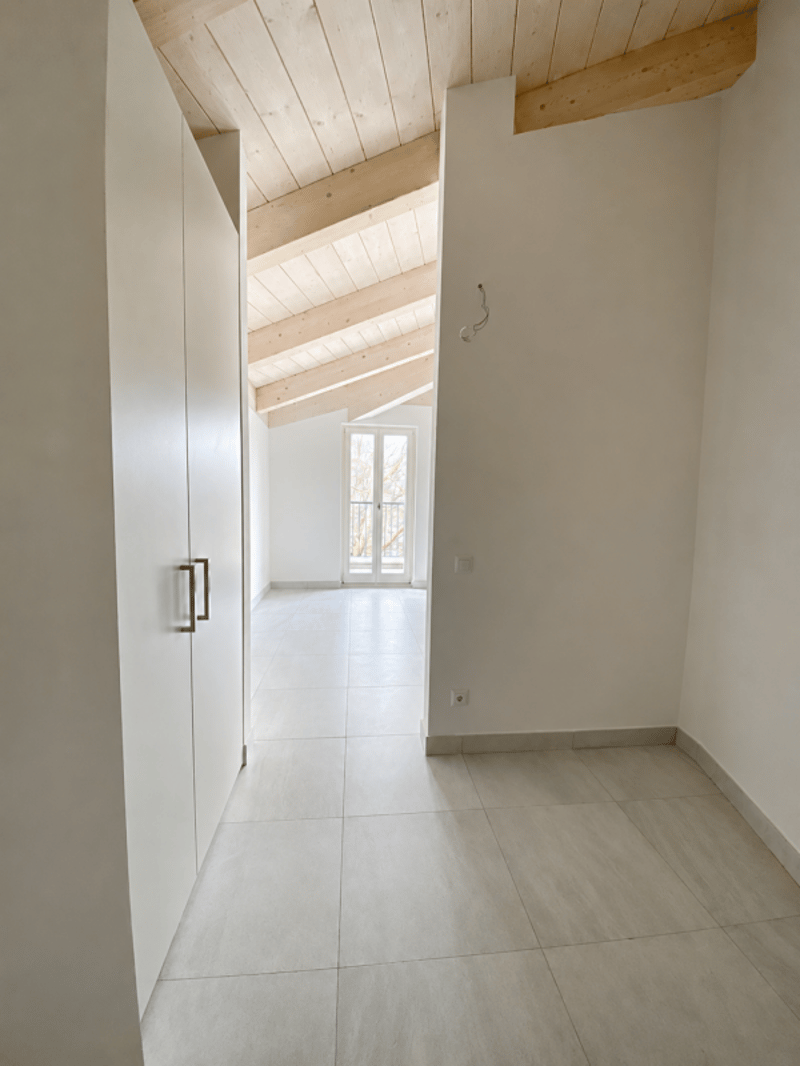 Modernes 2.5-Zimmer-Wohnung mit Galerie (4)