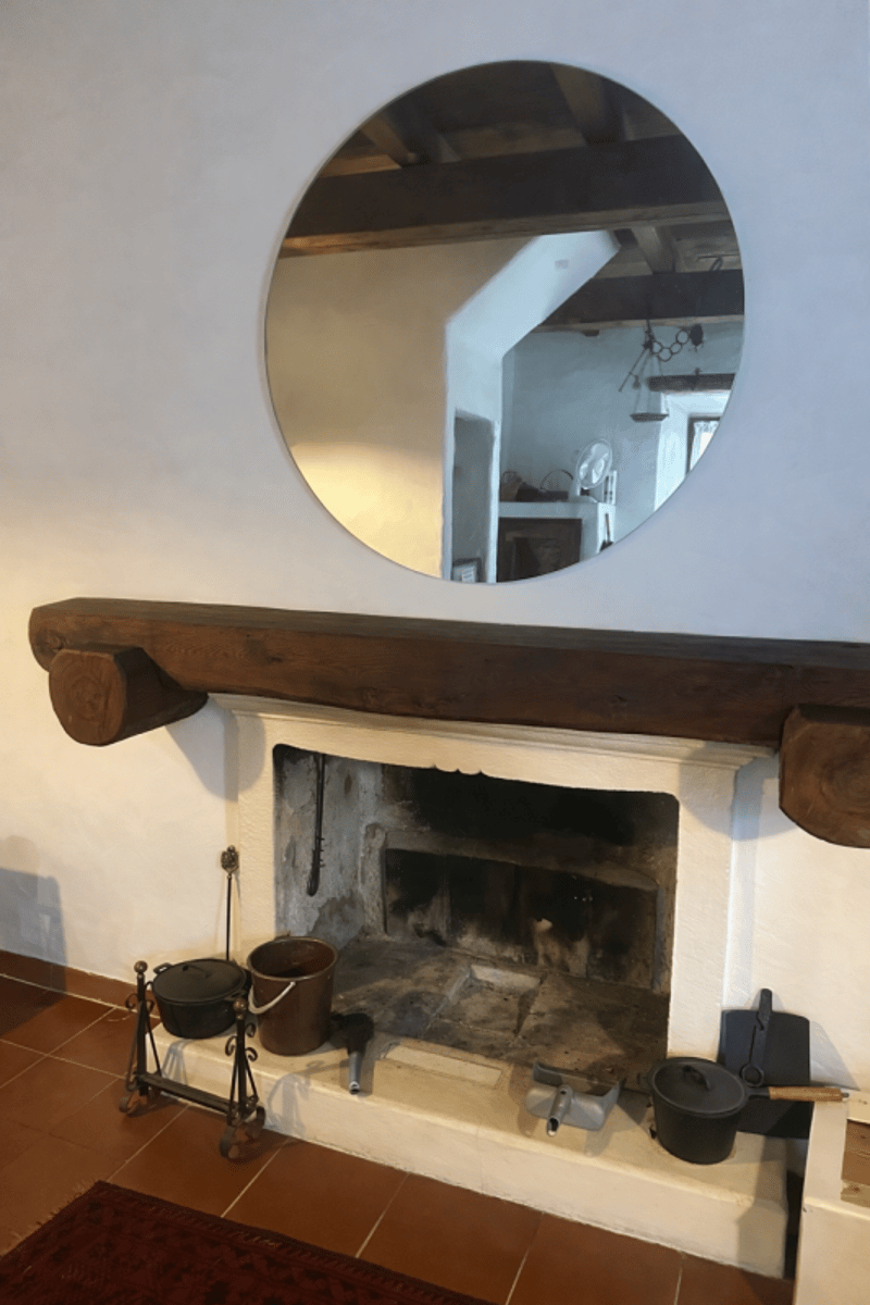 Charming antique rustic residence with shared swimming pool (6)