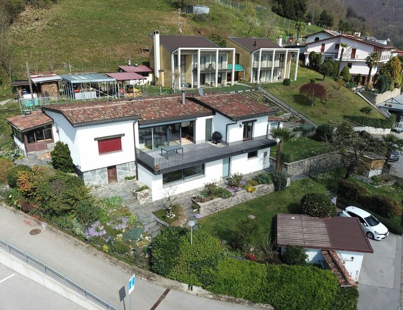 Single family house with lake view (14)