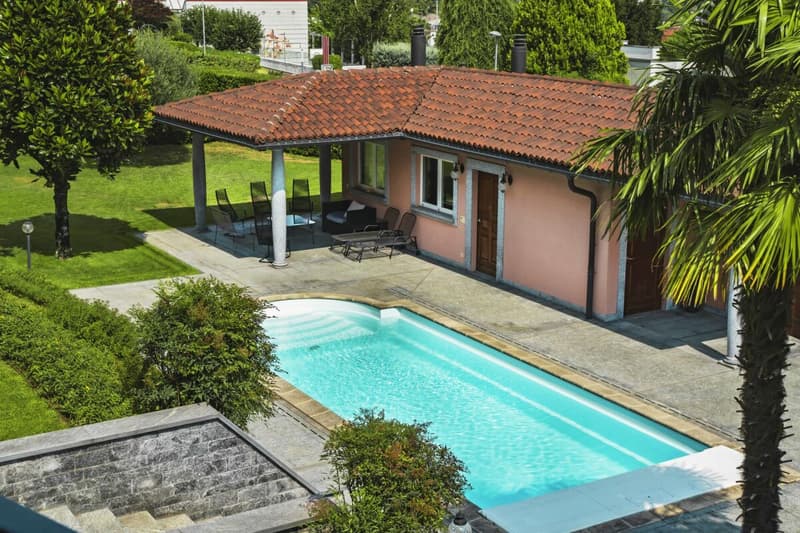 Prästigevilla mit Baugrund (2)