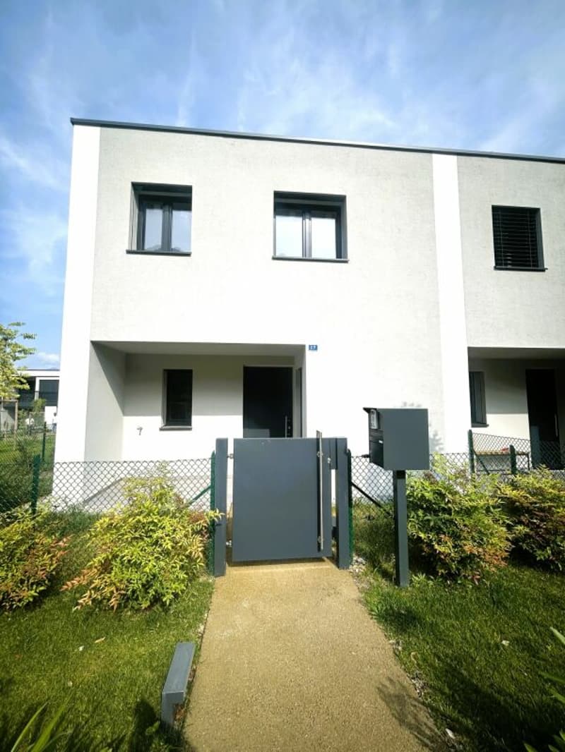 Beautiful maisonette with private garden (18)