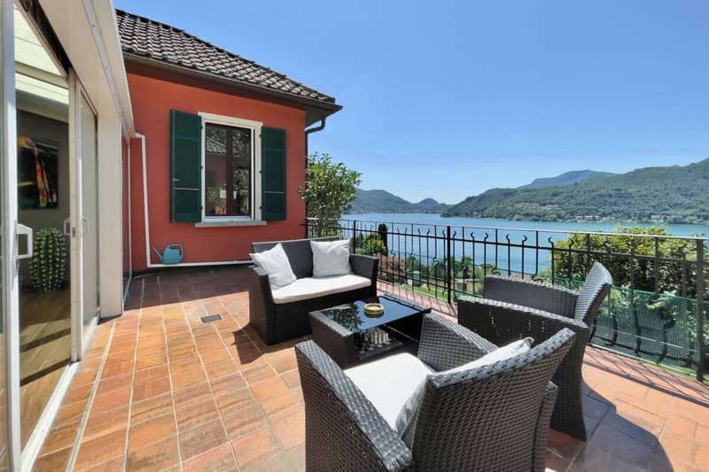 Stupenda casa unifamiliare con vista stupenda (6)