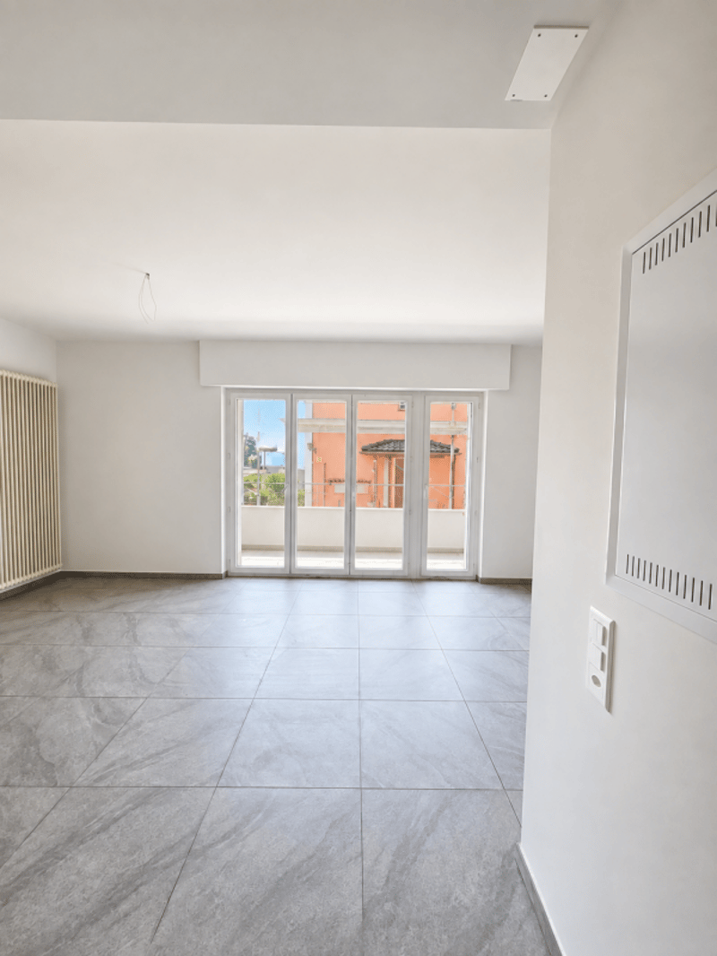 Monolocale con balcone (2)