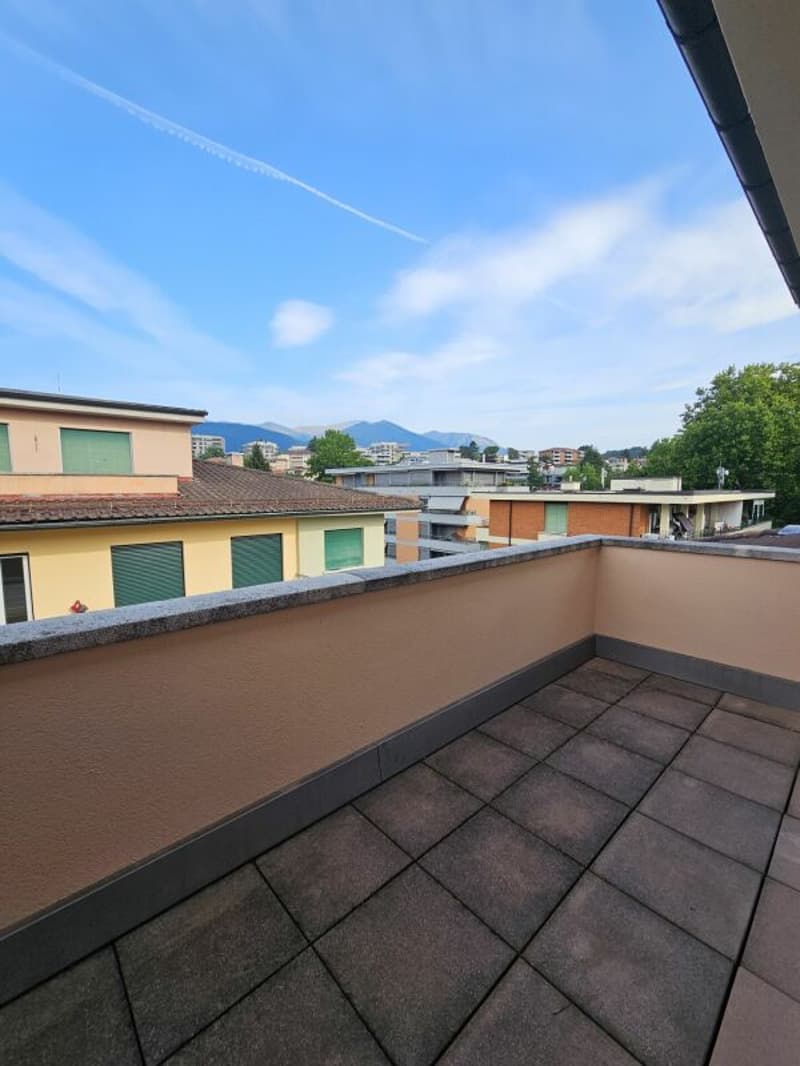 2.5 locali con balcone (2)