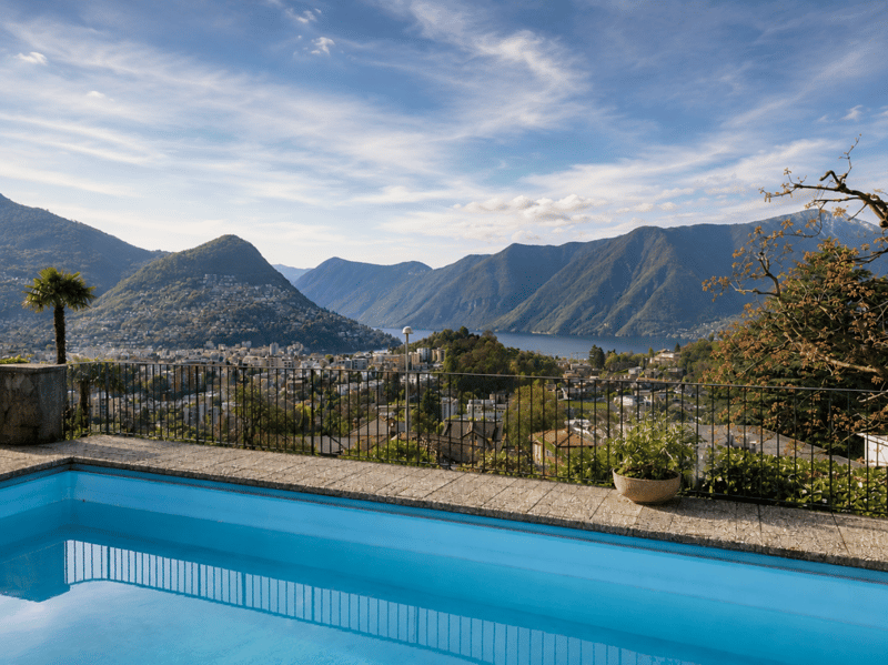 Villa con piscina e vista imprendibile (1)