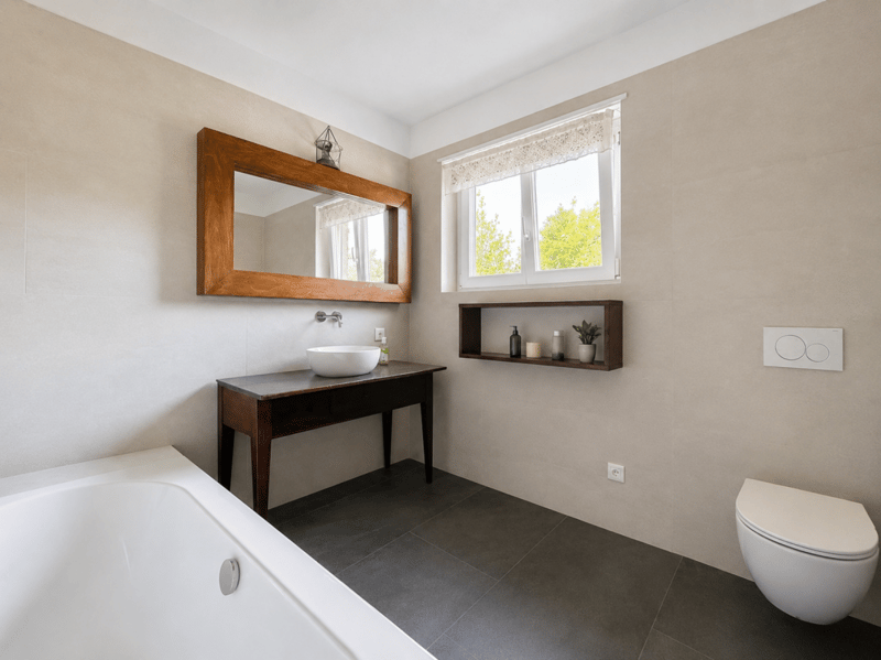 Villa con piscina e vista imprendibile (5)