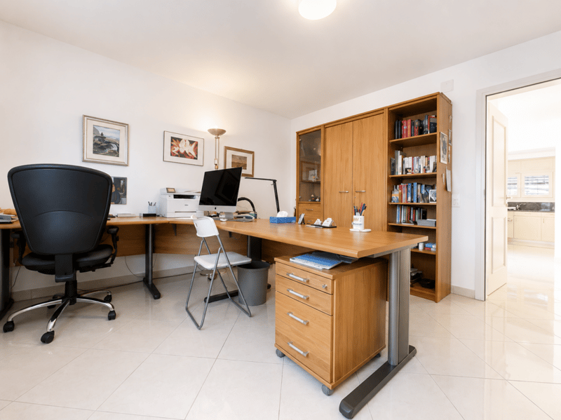 Stupenda villa con 2 appartamenti e piscina (8)