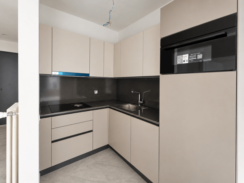 2.5 locali ristrutturati in zona residenziale (2)