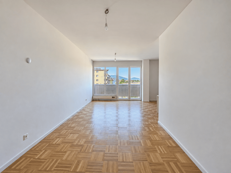 4.5 locali in zona strategica (1)