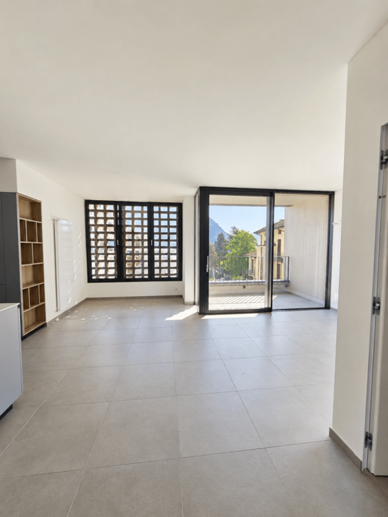 Nuovo 4.5 locali duplex con balcone (2)
