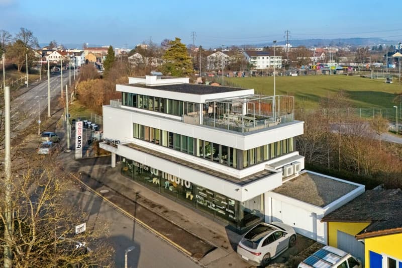 Modern commercial property in a well-frequented location (12)