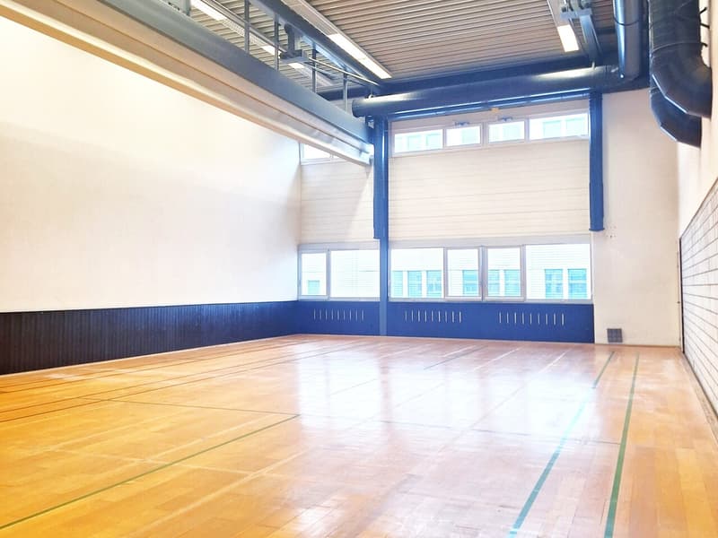 Sporthalle hoch 2. OG
