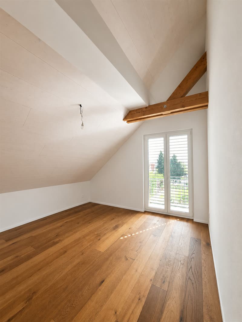 Ein Zuhause zum Verlieben: Traumhaft renovierte 4.5-Zimmerwohnung (5)