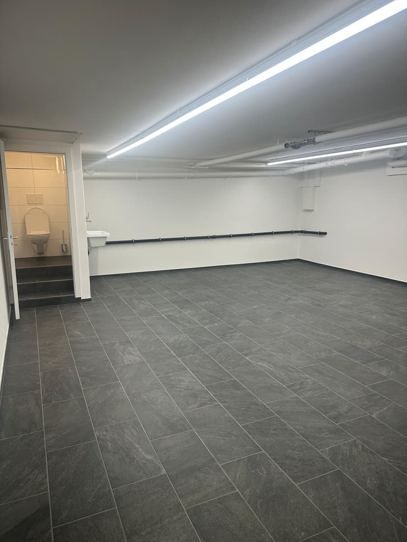 Recherchez-vous un grand espace pour une entreprise calme ? Nous avons l'espace qu'il vous faut ! (6)