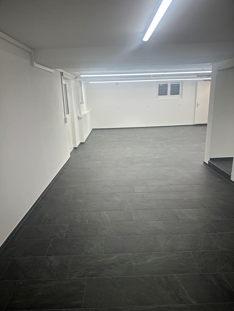 Recherchez-vous un grand espace pour une entreprise calme ? Nous avons l'espace qu'il vous faut ! (3)