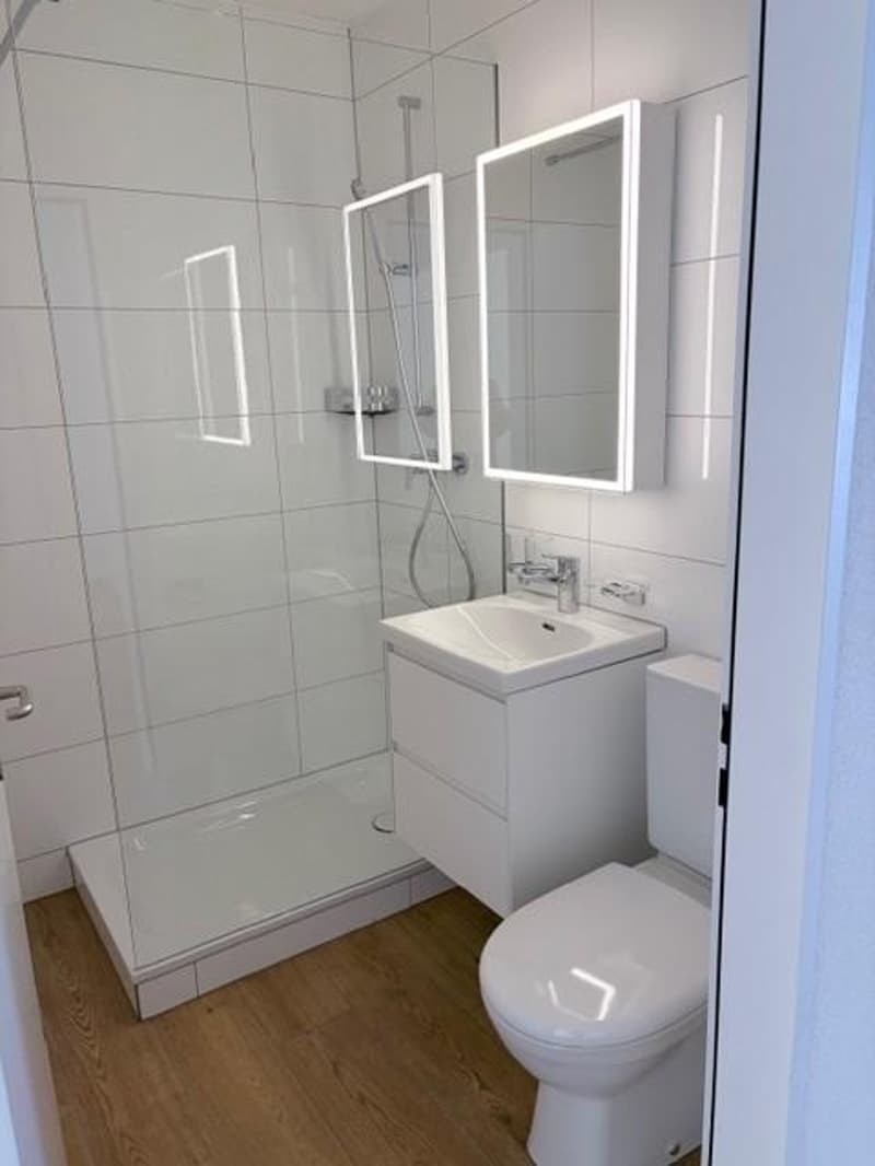 Gemütliche 3.5-Zimmerwohnung Hochparterre mit Balkon (3)