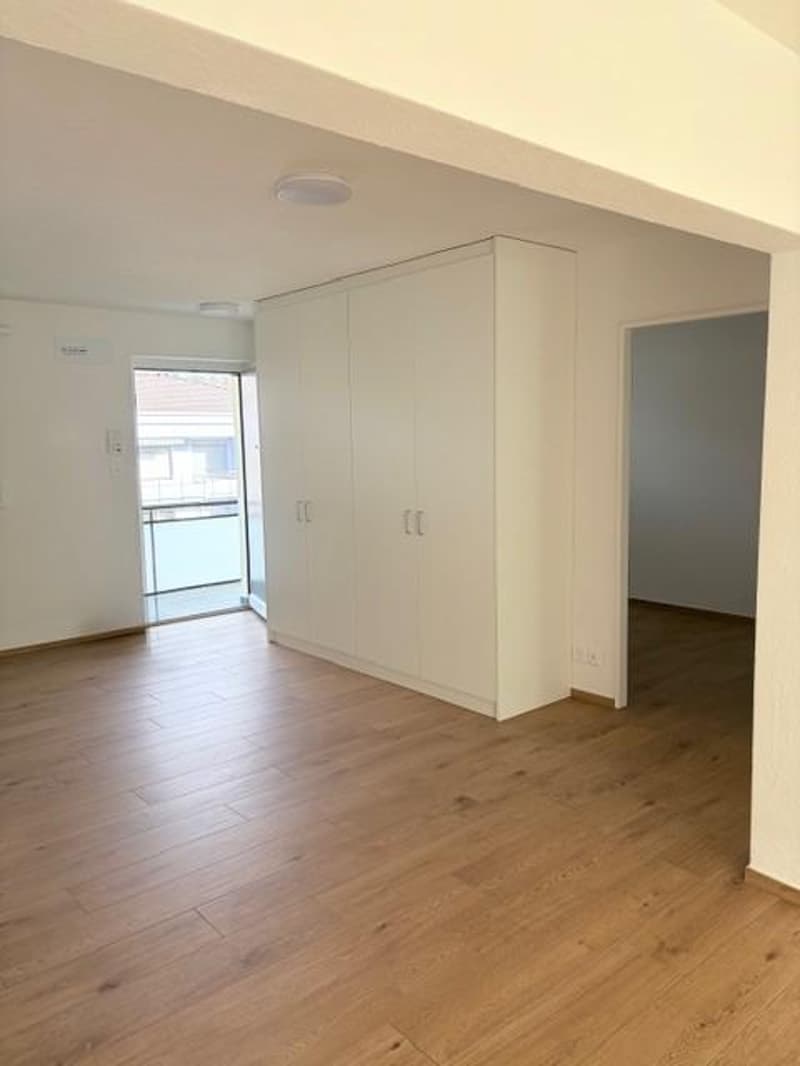 Gemütliche 3.5-Zimmerwohnung Hochparterre mit Balkon (5)