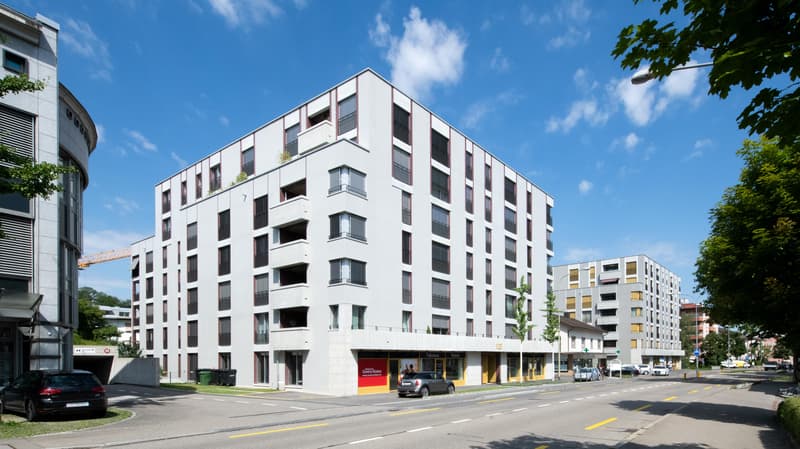 Modernes Gewerbelokal an bester Lage in Kloten (1)