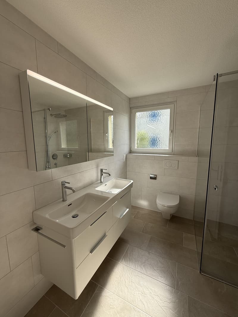 4.5 Zimmerwohnung in Winkel (9)