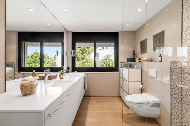 Appartement moderne 3.5 pièces avec grand balcon et vue sur le verde (5)
