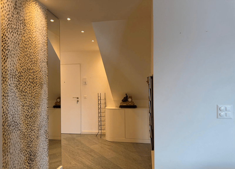 Grosszügige 4-.5 Zimmer-Dachwohnung zur Miete in Stäfa (2)