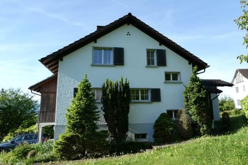 Sonnige Liegenschaft mit See- und Bergsicht – renovieren oder neu bauen in Männedorf (3)