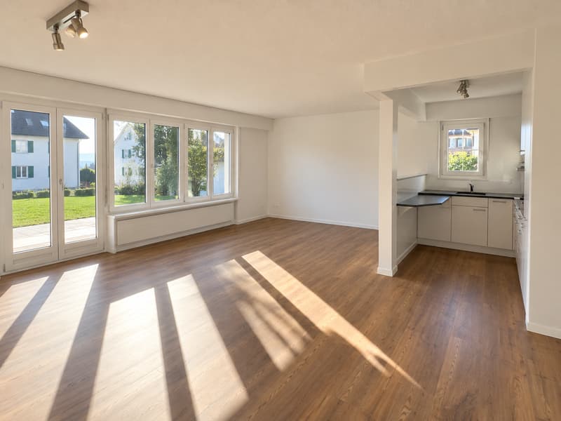 Ruhig & sonnig wohnen – renovierte 2-Zimmer-Wohnung (3)