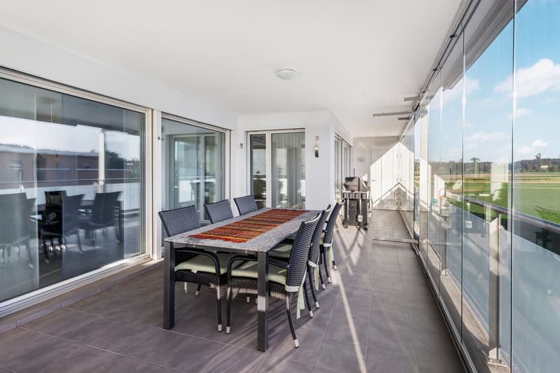 Grosszügige 5½-Zimmer-Wohnung mit 33 m² Eckbalkon und Weitblick ins Grüne (1)