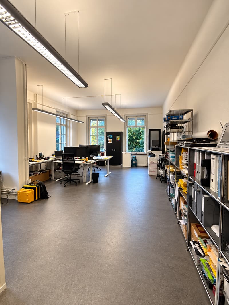 Vielseitige Gewerbefläche – Büro, Lager & Aussenfläche (3)