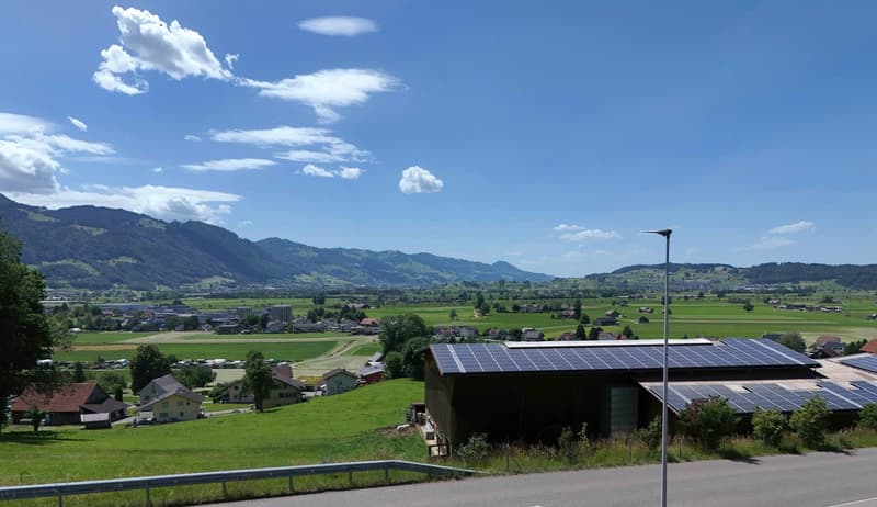 WOHNEN AN PRIVILEGIERTER UND SONNIGER LAGE (4)