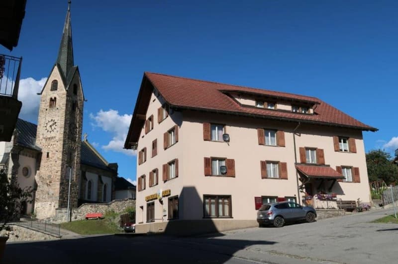 Restaurant/Ladenlokalität in Obersaxen/Meierhof (2)