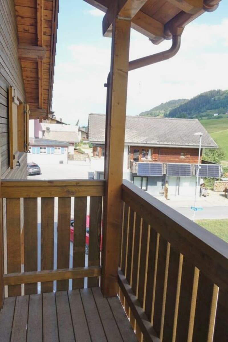 Der erste Balkon in der 7½-Zimmer-Wohnung im Haupthaus