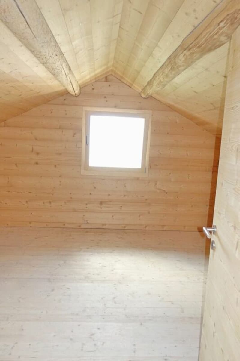 Das Dachgeschoss-Zimmer in der 7½-Zimmer-Wohnung im Haupthaus