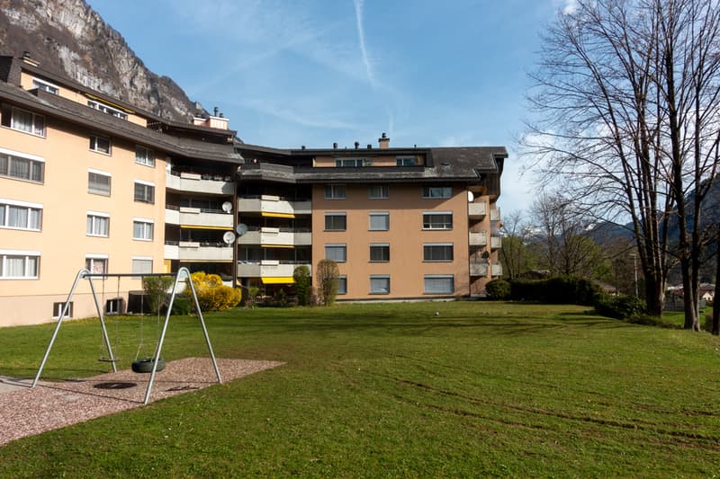 Cozy apartment with mountain views (2)
