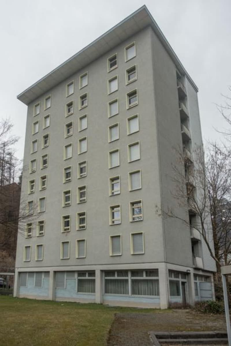 Monolocale arredato 1 stanza a Glarus in affitto (5)