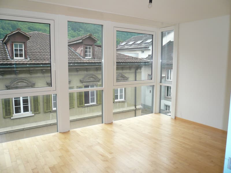 Appartamento molto bello di 2.5 locali - nel centro di Glarus (4)