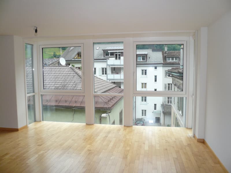 Appartamento molto bello di 2.5 locali - nel centro di Glarus (5)